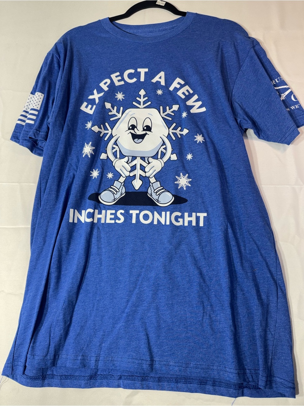 New Grunt Style Large Blue Short Sleeve Tee "Expect A Few Inches Tonight"